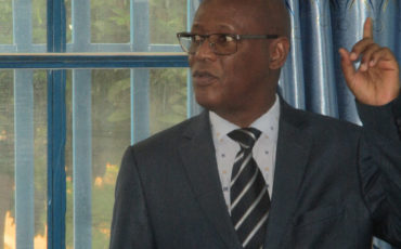 Professeur LY Ibrahima, du Sénégal (Université Cheick Anta Diop)